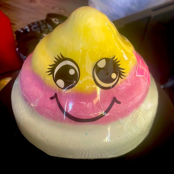 Big never used before bath bomb - Picture 1 of 2